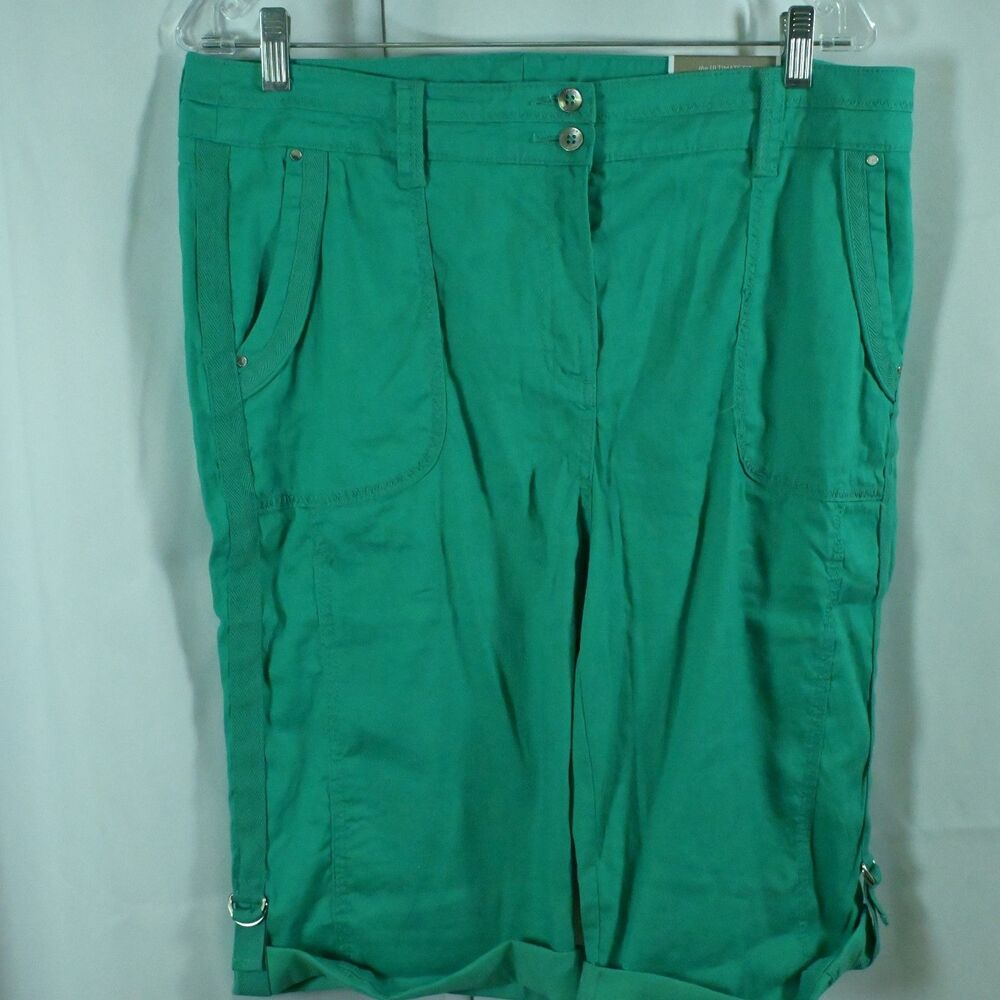 NWT Chico's Women's Congo Green Bermuda Shorts Size 2 US 12 36x14
